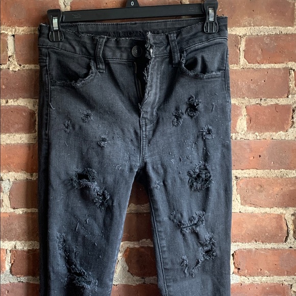American Eagle Distressed Black Women Jeans Sz 4 - Picture 3 of 5